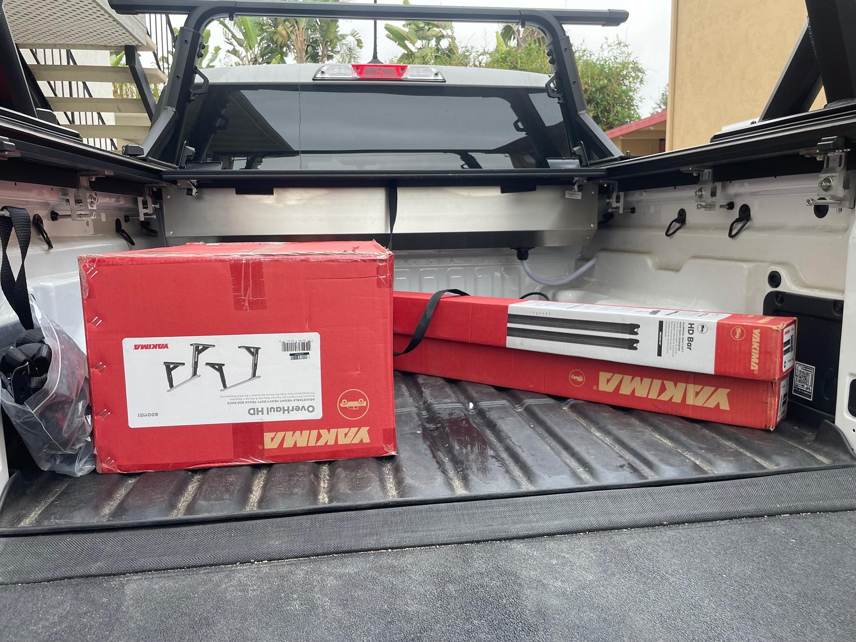 Ford Maverick Yakima Overhaul Rack w HD Bar NEW $800 IMG_9496