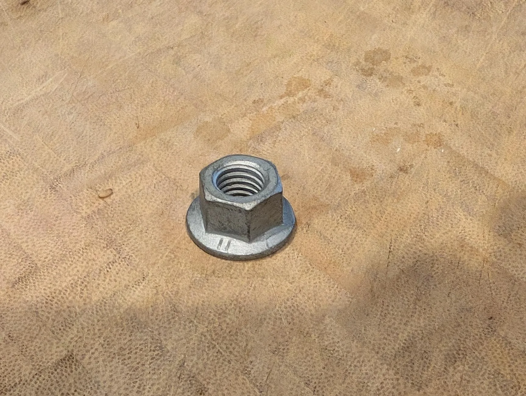 Ford Maverick Flange nut left over after oil change 1000050035