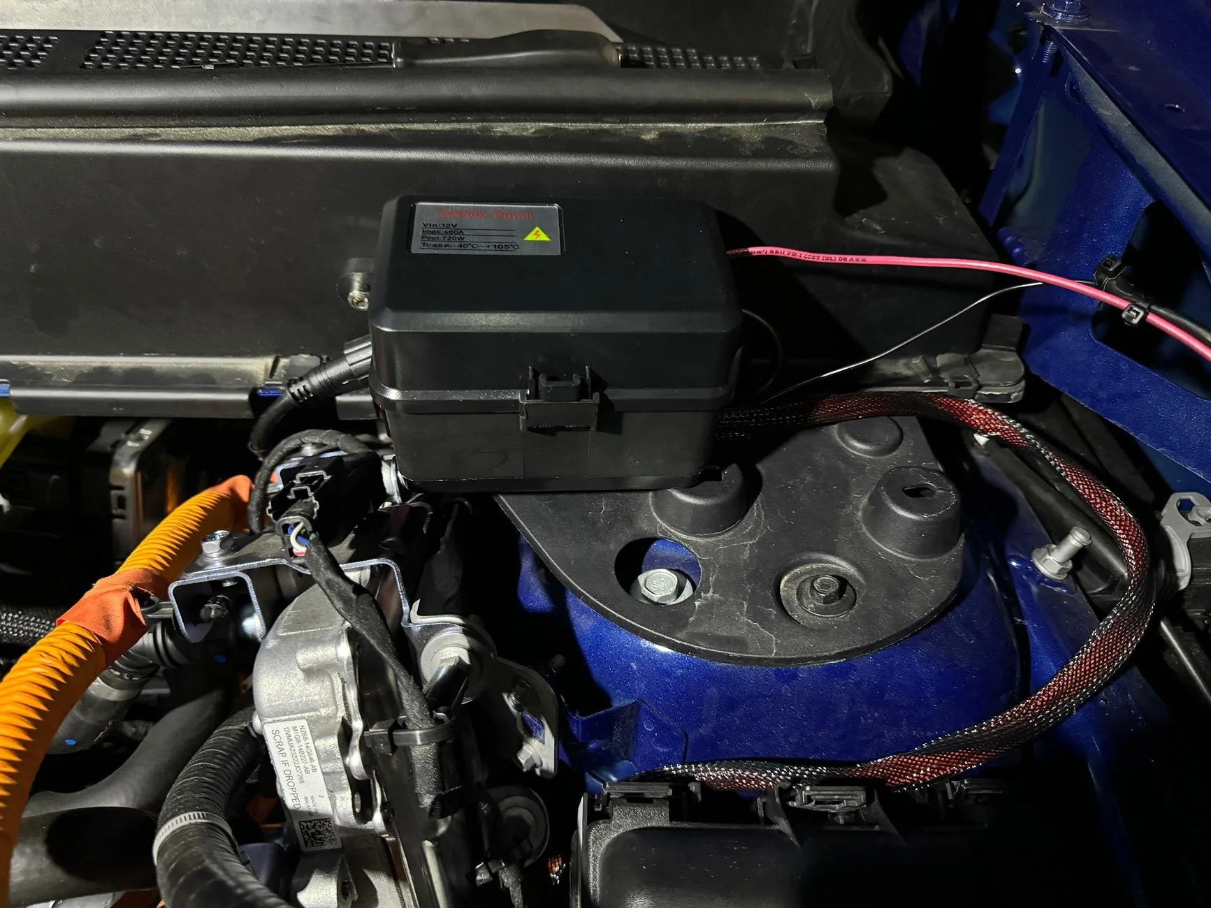 Ford Maverick Powering all my 12v Lighting Mods - Wired to Ceiling Mounted Switch Panel IMG_4129