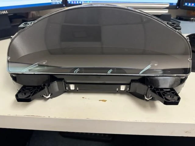 Ford Maverick 2024 XLT - Cluster Lens Etched IMG_0589