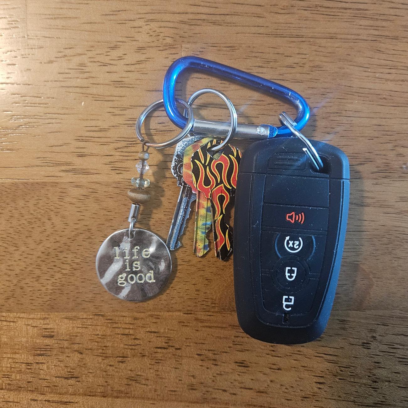 Ford Maverick What's on your Maverick keys / keychain? 1000010705