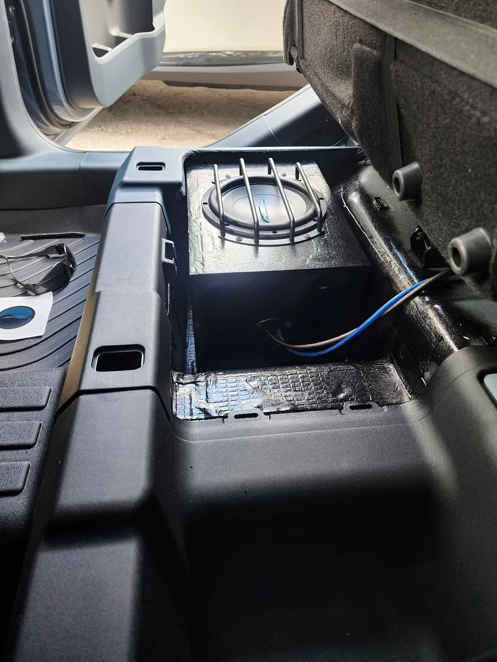 Ford Maverick For sale: under seat subwoofer box for 8 20240714_163421