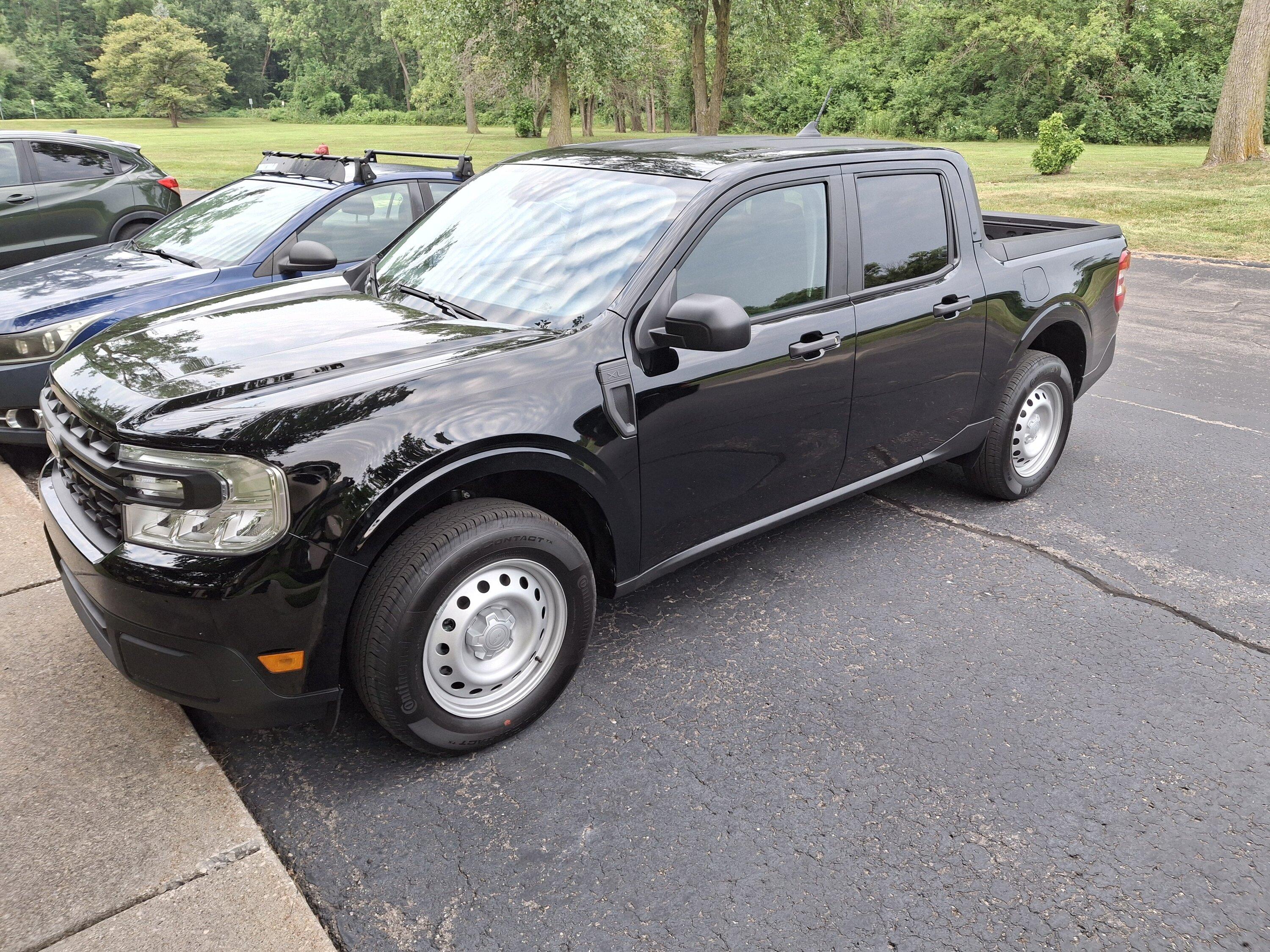 Ford Maverick "Straight outta '92" XL Hybrid build 1000017842