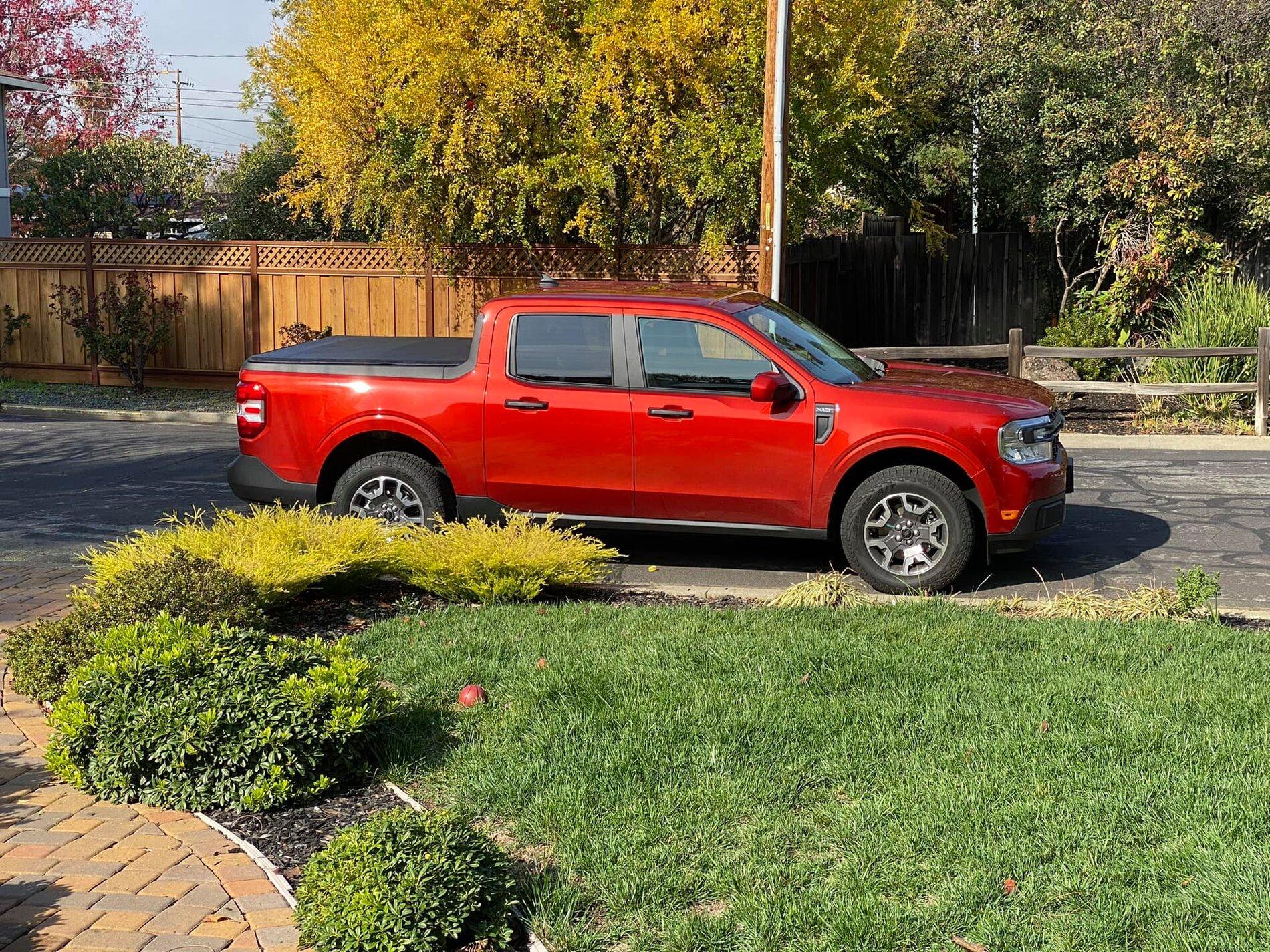 Ford Maverick Trifecta Tri-Folding Tonneau Cover by Extang installed on Maverick Trifecta Tonneau Cover by Extang installed 2022 Ford Maverick  1