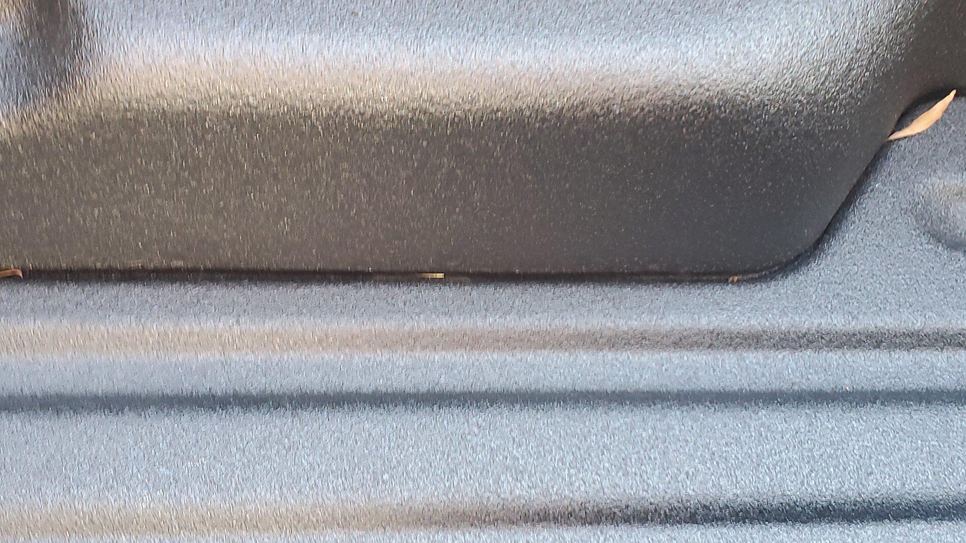 Ford Maverick Bed floor separation / gap from side of bed - normal or issue? 20211115_134532