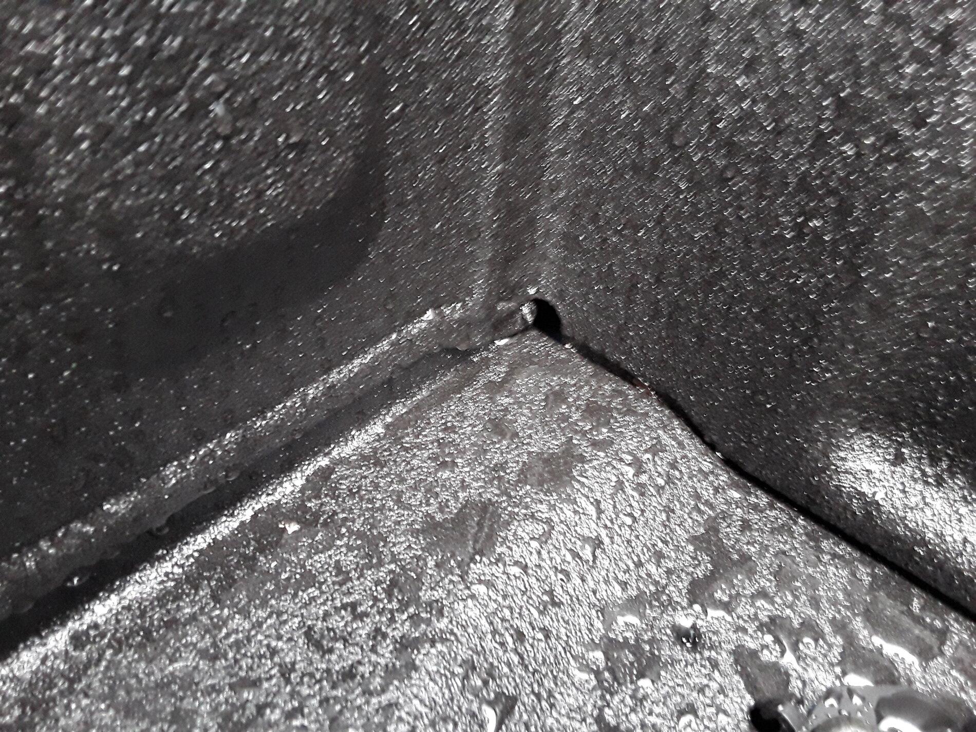 Ford Maverick Bed floor separation / gap from side of bed - normal or issue? 20211115_155056