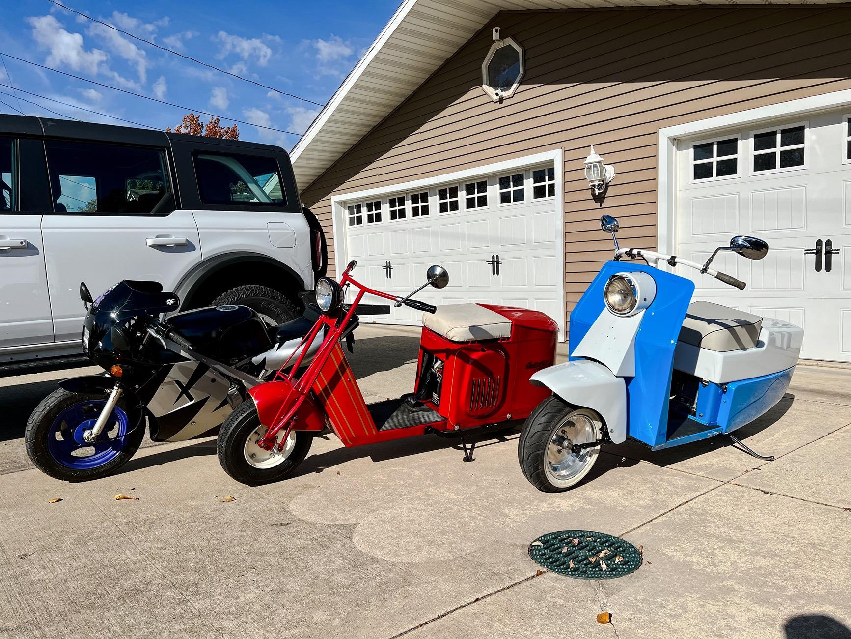 Ford Maverick Scooter hauling 6CE80867-FE97-43BB-A70B-7C661301DD5B