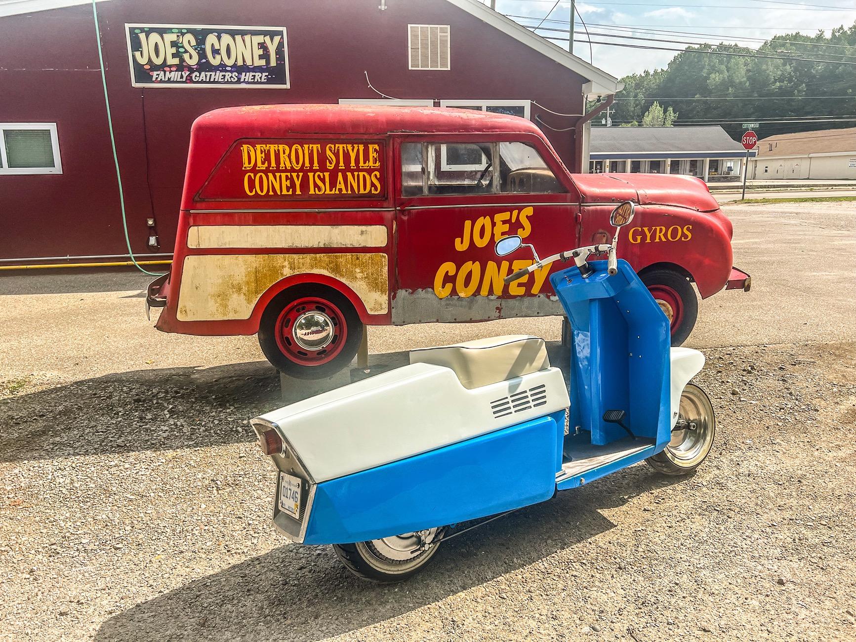 Ford Maverick Scooter hauling 7841770D-D430-4B4C-9C59-219EE1C005CB