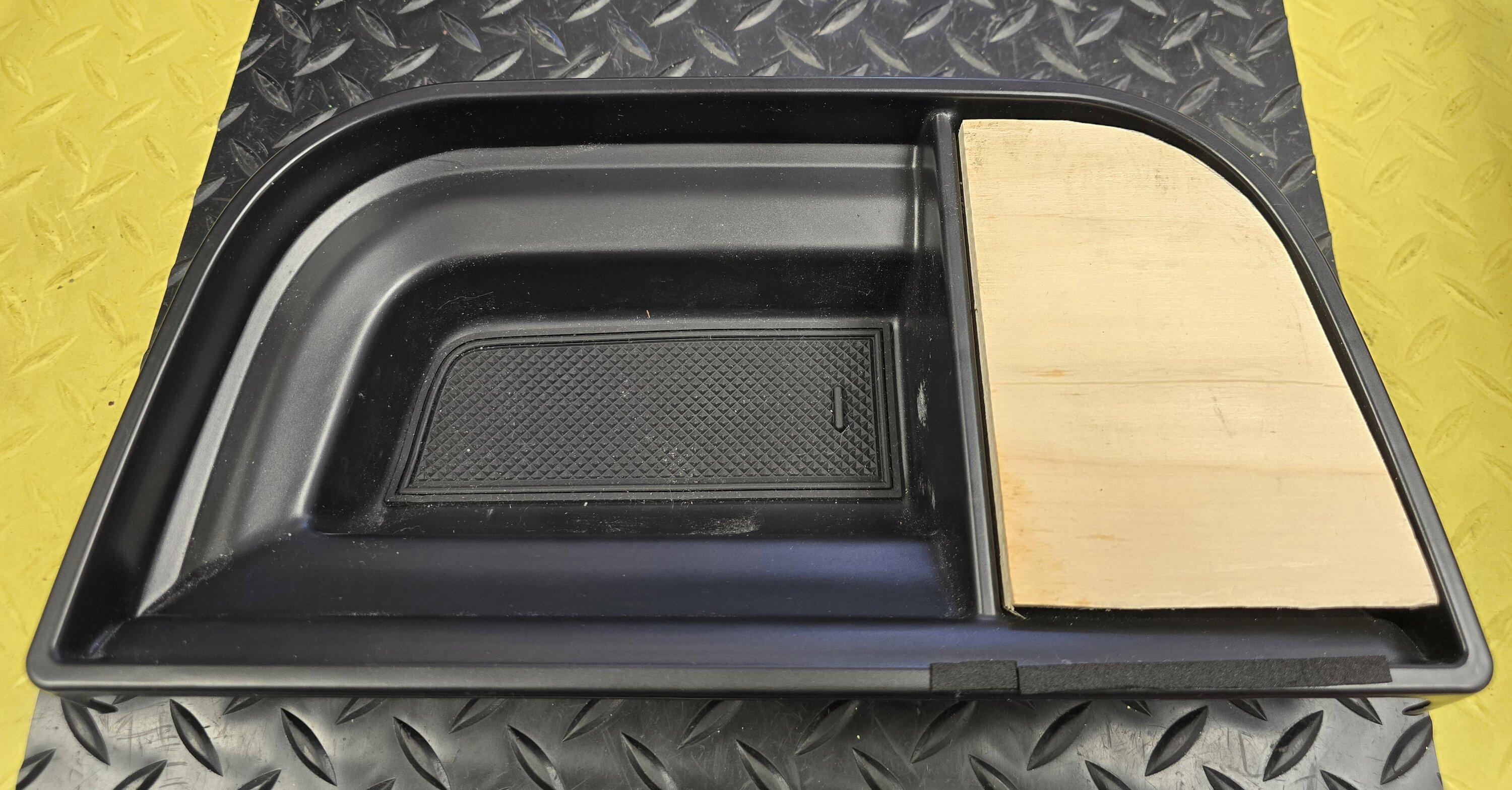 Ford Maverick Old school Garmin GPS mount. 20240808_090947