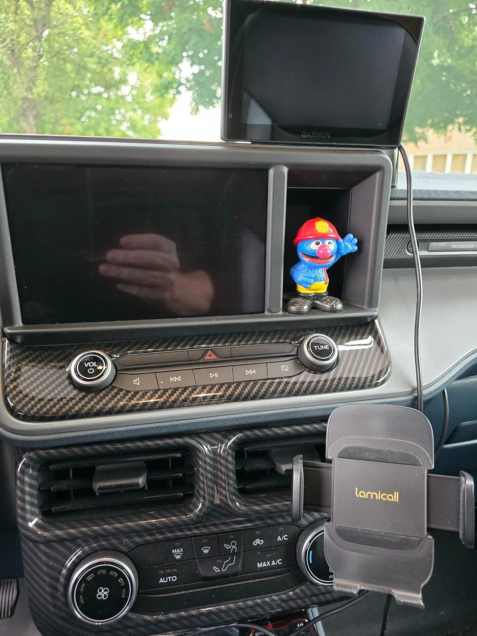 Ford Maverick Old school Garmin GPS mount. 20240808_175849