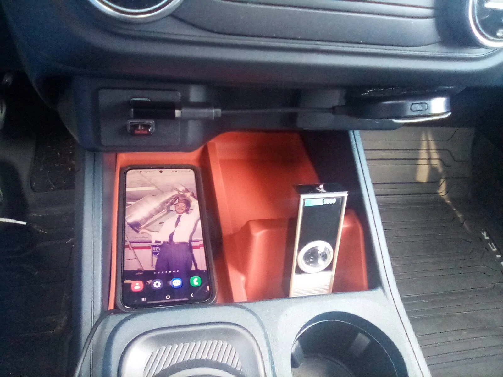 Ford Maverick Hiding Android Auto Dongle IMG_20240811_165101