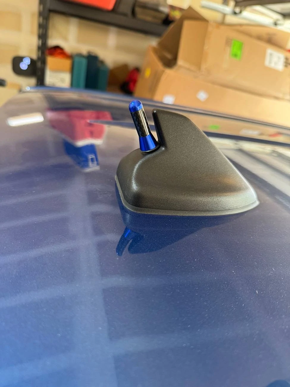 Ford Maverick Red antenna IMG_9468