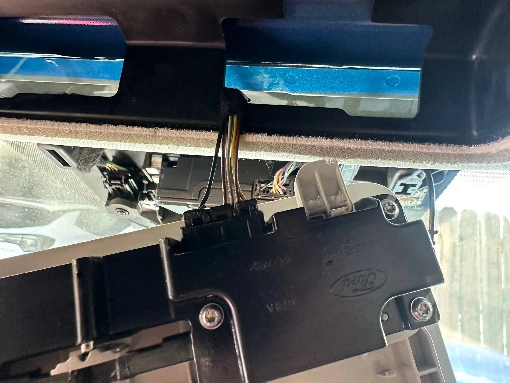 Ford Maverick Kia Homelink mirror installed Plug Wir