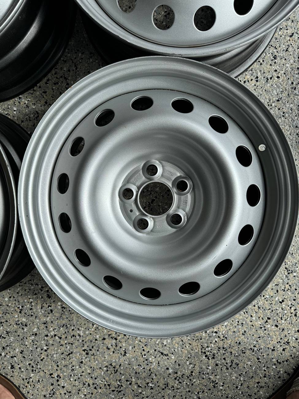 Ford Maverick Steelies IMG_0684