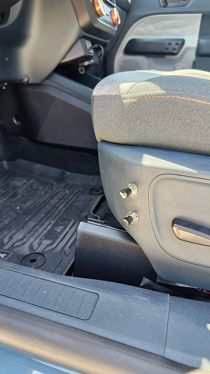 Ford Maverick My first audio mod, be gentle BUTTONS
