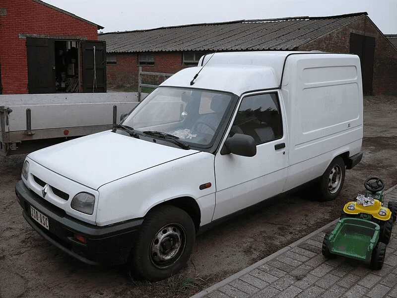 Ford Maverick Maverick Van prototype shown to Ford dealers (for 2025?) 1724030299887-ff