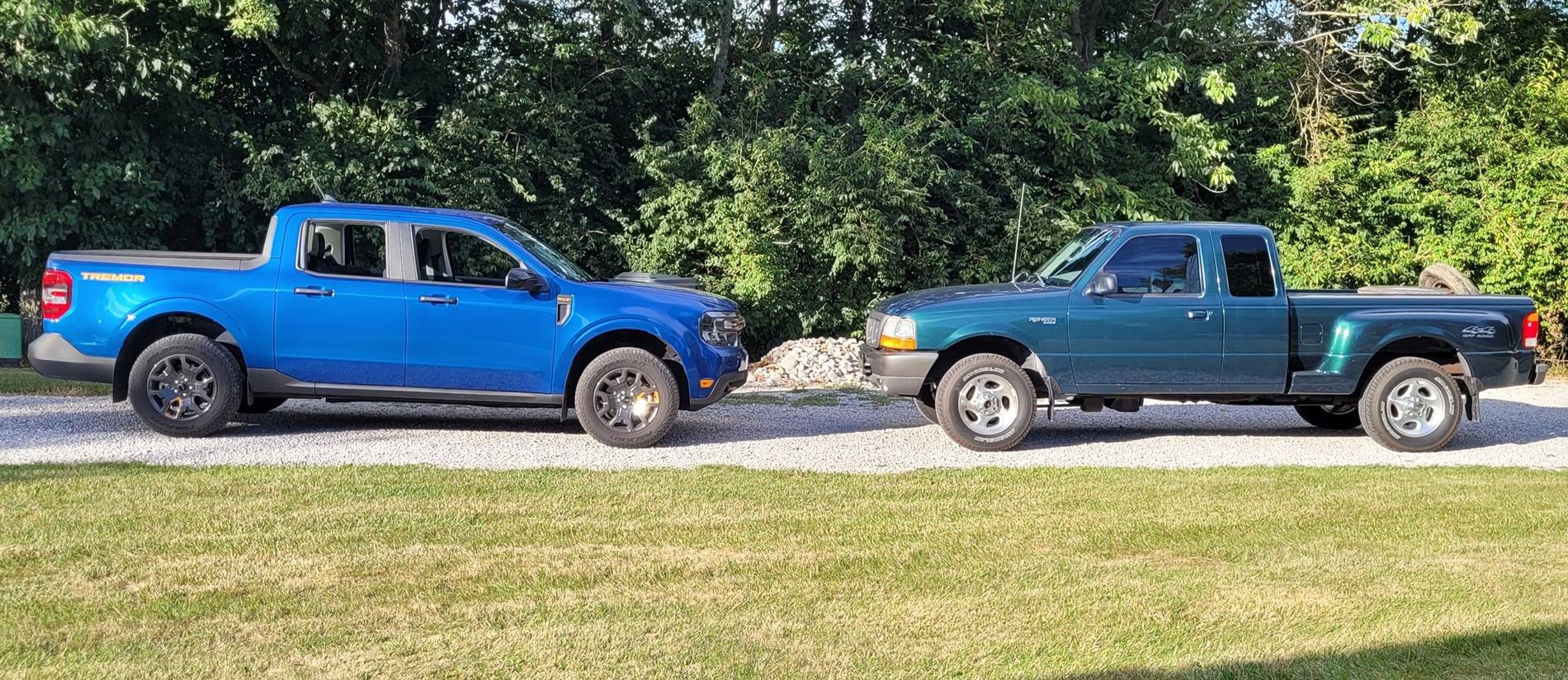 Ford Maverick Face off: 2024 Maverick Tremor vs. 1998 FF Ranger 20240818_184448