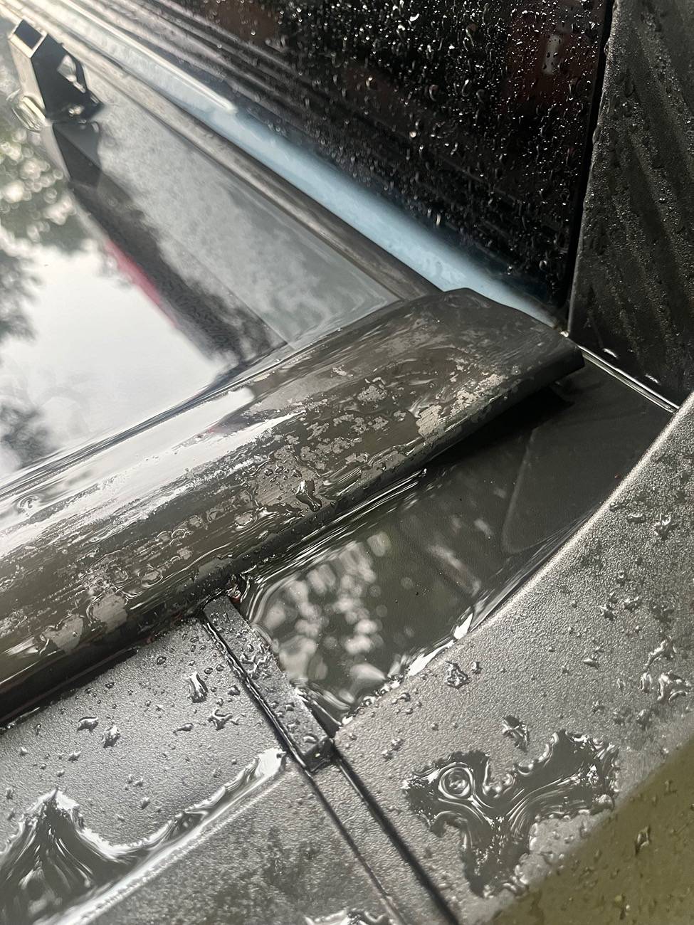Ford Maverick Rough County tri fold hard cover with DIBL -- any tips for install? IMG_0062