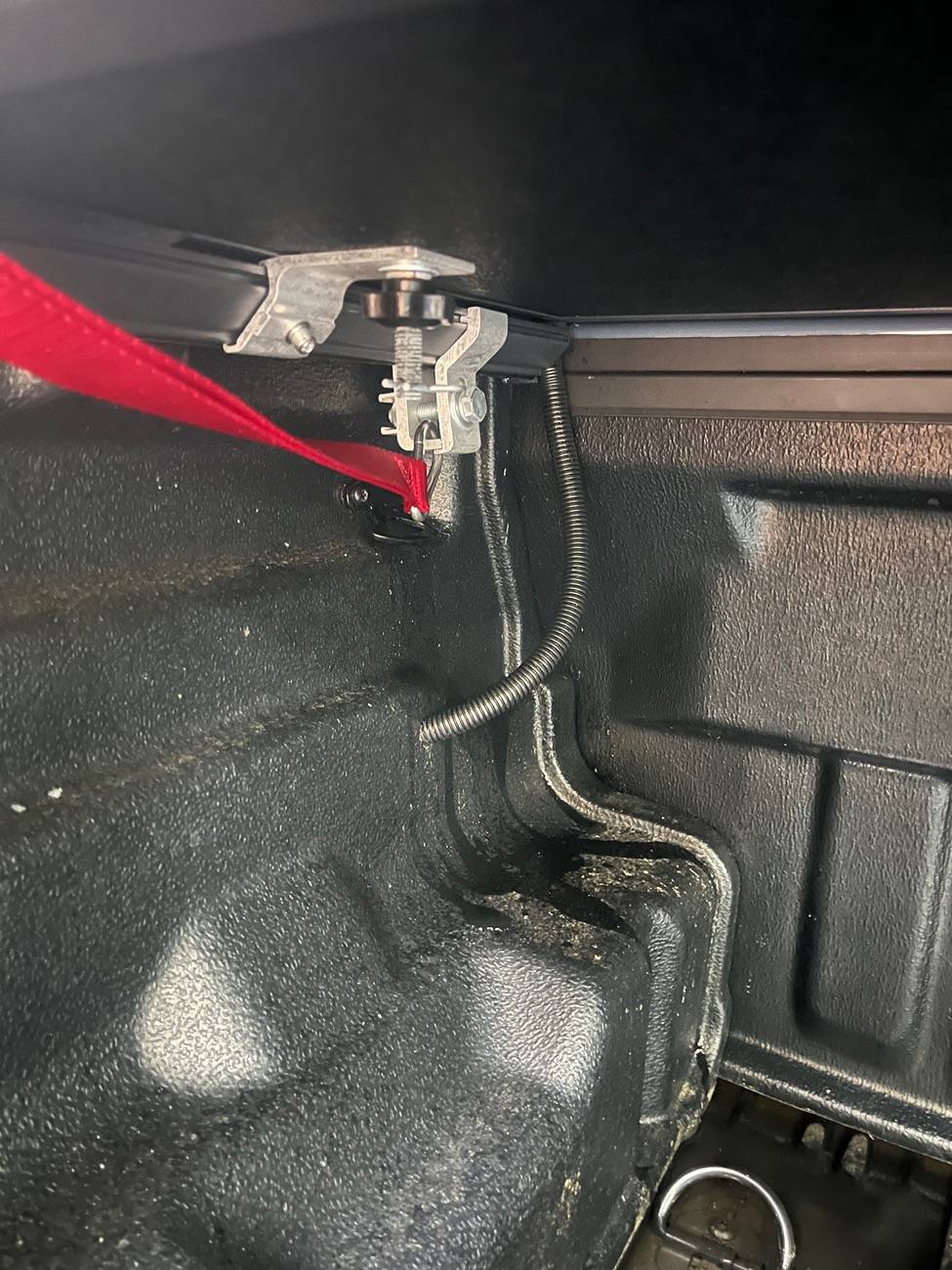 Ford Maverick Rough County tri fold hard cover with DIBL -- any tips for install? IMG_0064