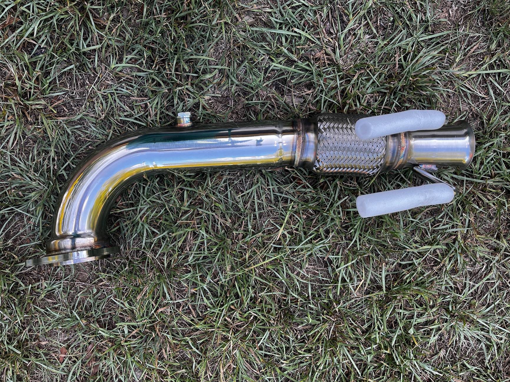 Ford Maverick Circuit Werks Downpipe IMG_0088