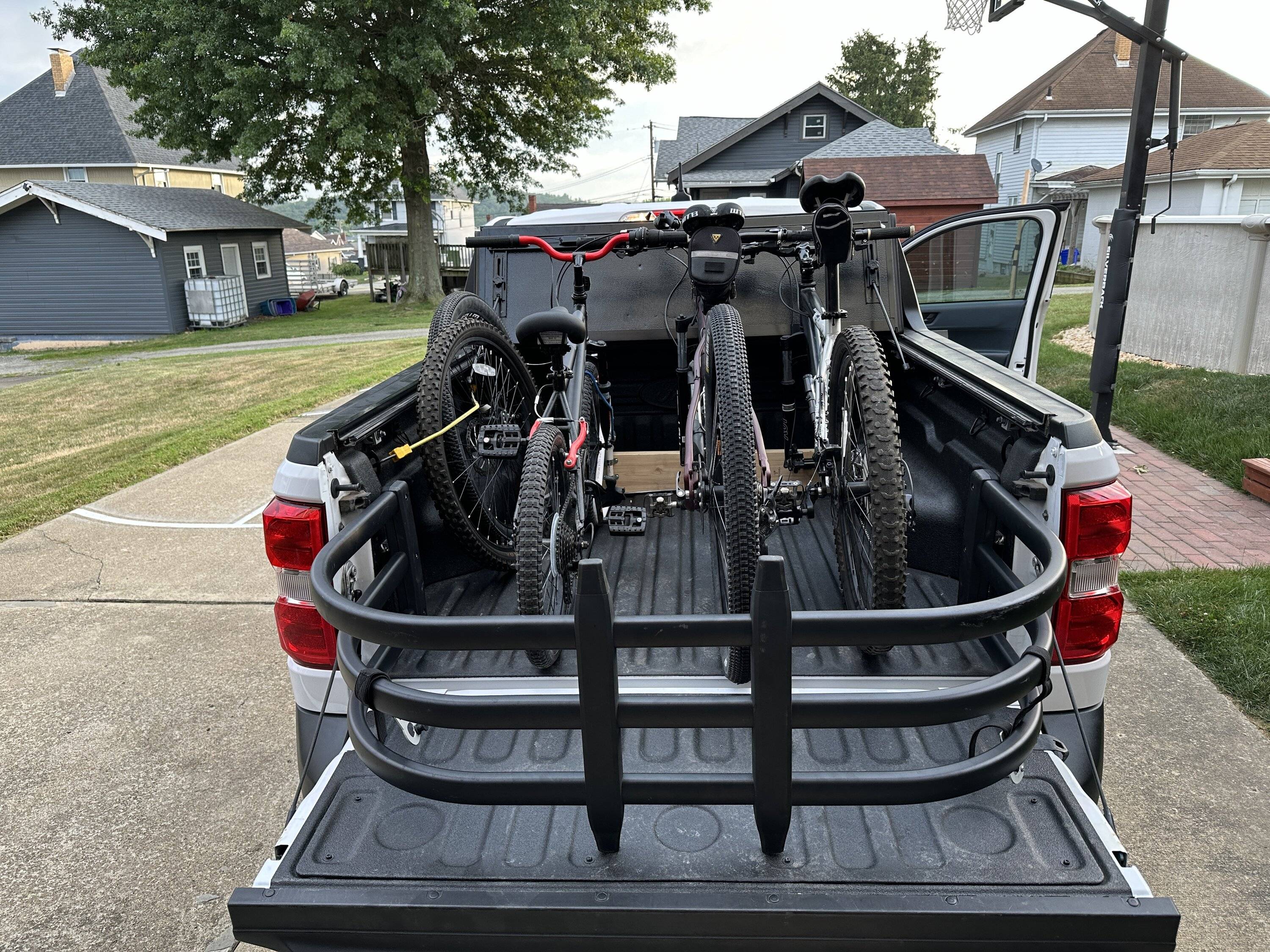 Ford Maverick How I haul my bikes IMG_2141.JPG