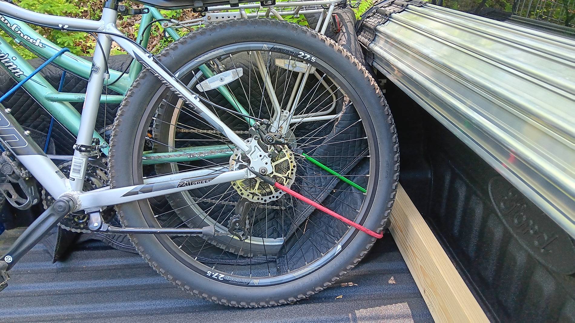 Ford Maverick How I haul my bikes 20240531_121038