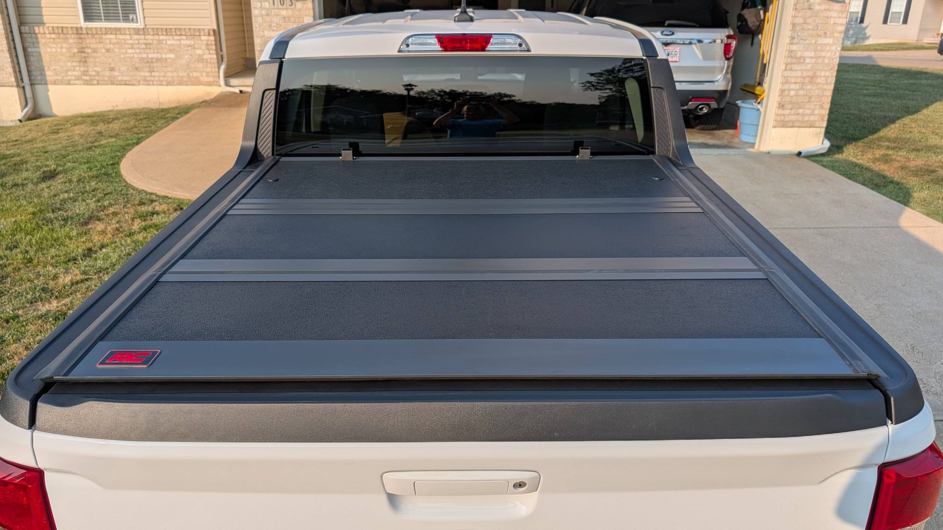 Ford Maverick Installed a Rough Country low profile tonneau cover after work today. PXL_20240909_225622017.MP