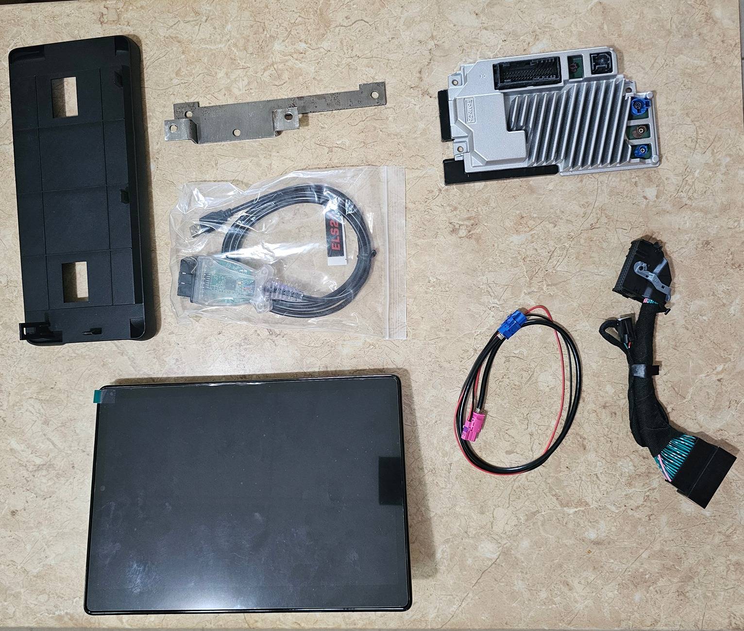 Ford Maverick 13.2" screen SYNC 4 upgrade (so long, cubby!) 20240910_140734