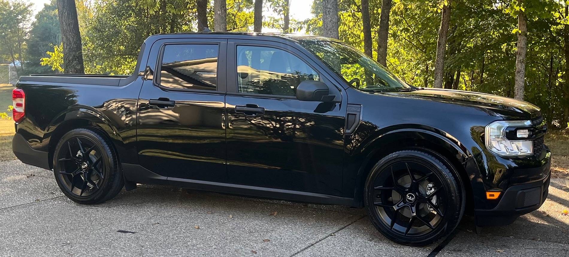 Ford Maverick Black XLT Hybrid Build IMG_6787