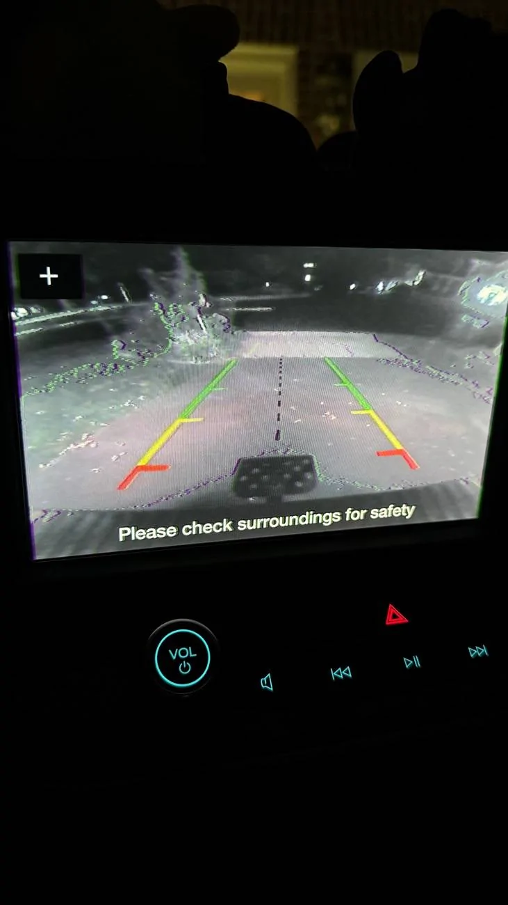 Ford Maverick Center screen display error IMG_2910