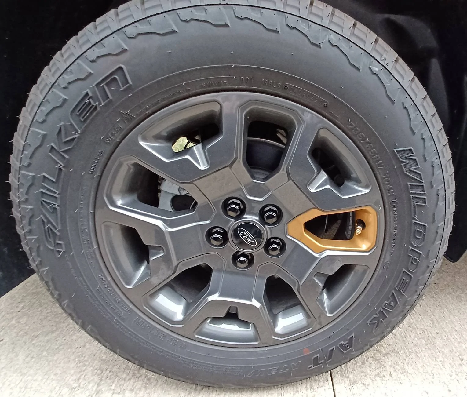 Ford Maverick Lug nuts for Bronco Sport wheels? black lugs