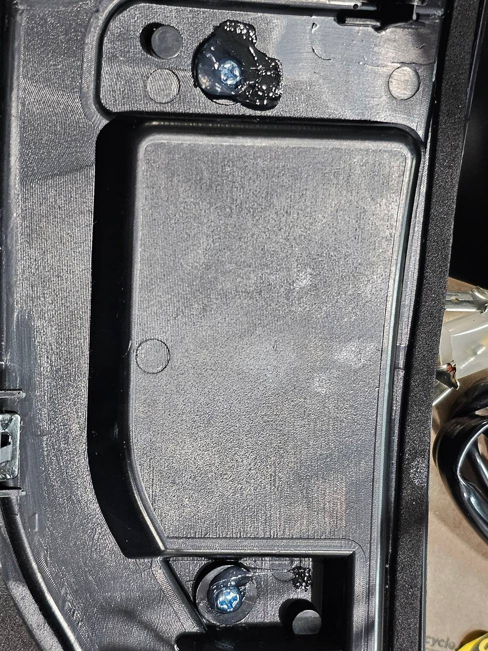 Ford Maverick ANOTHER Mabett Side Marker Light post - but with a happy ending.. 20240831_183107