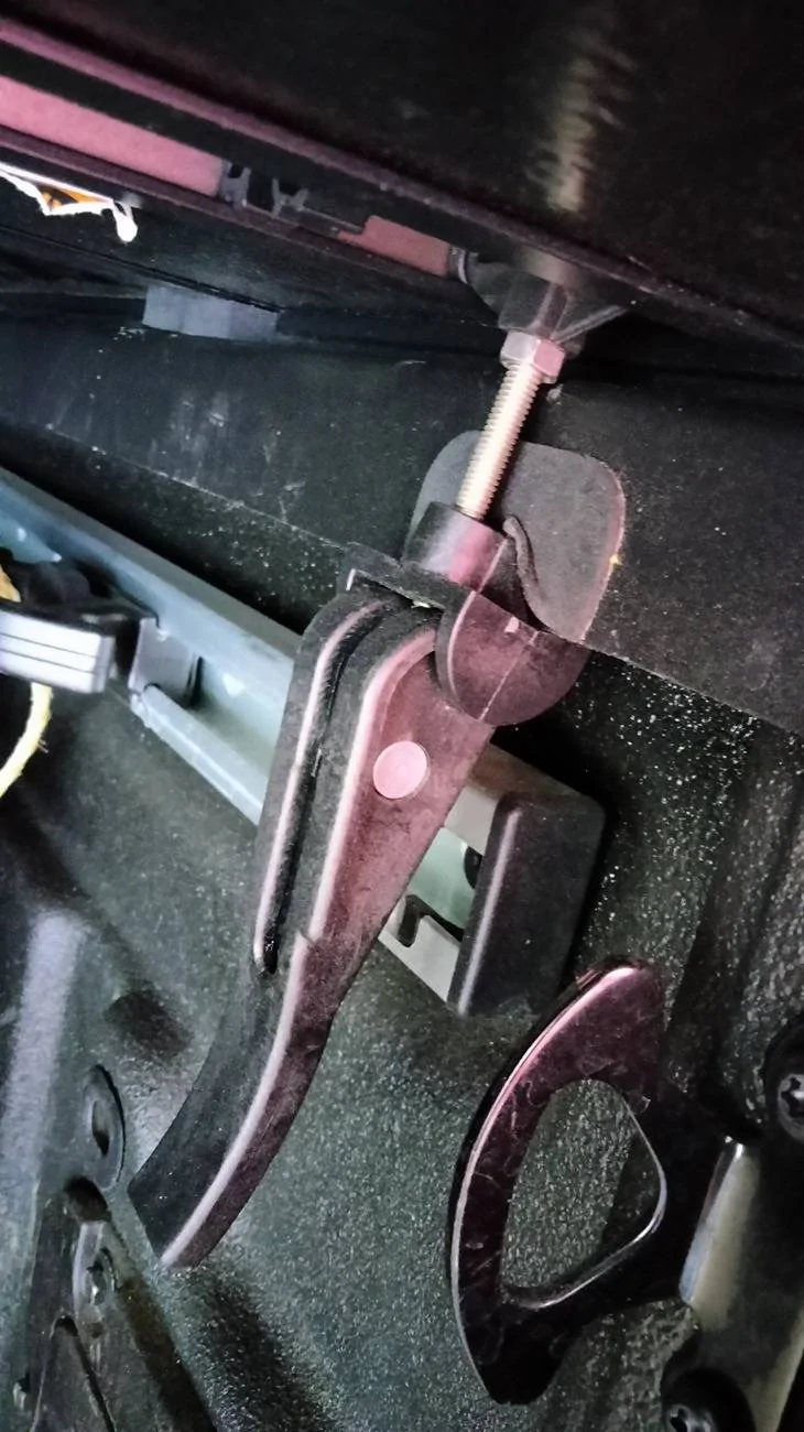 Ford Maverick Easily (fully) removable hard tonneau cover options? IMG20240914162647