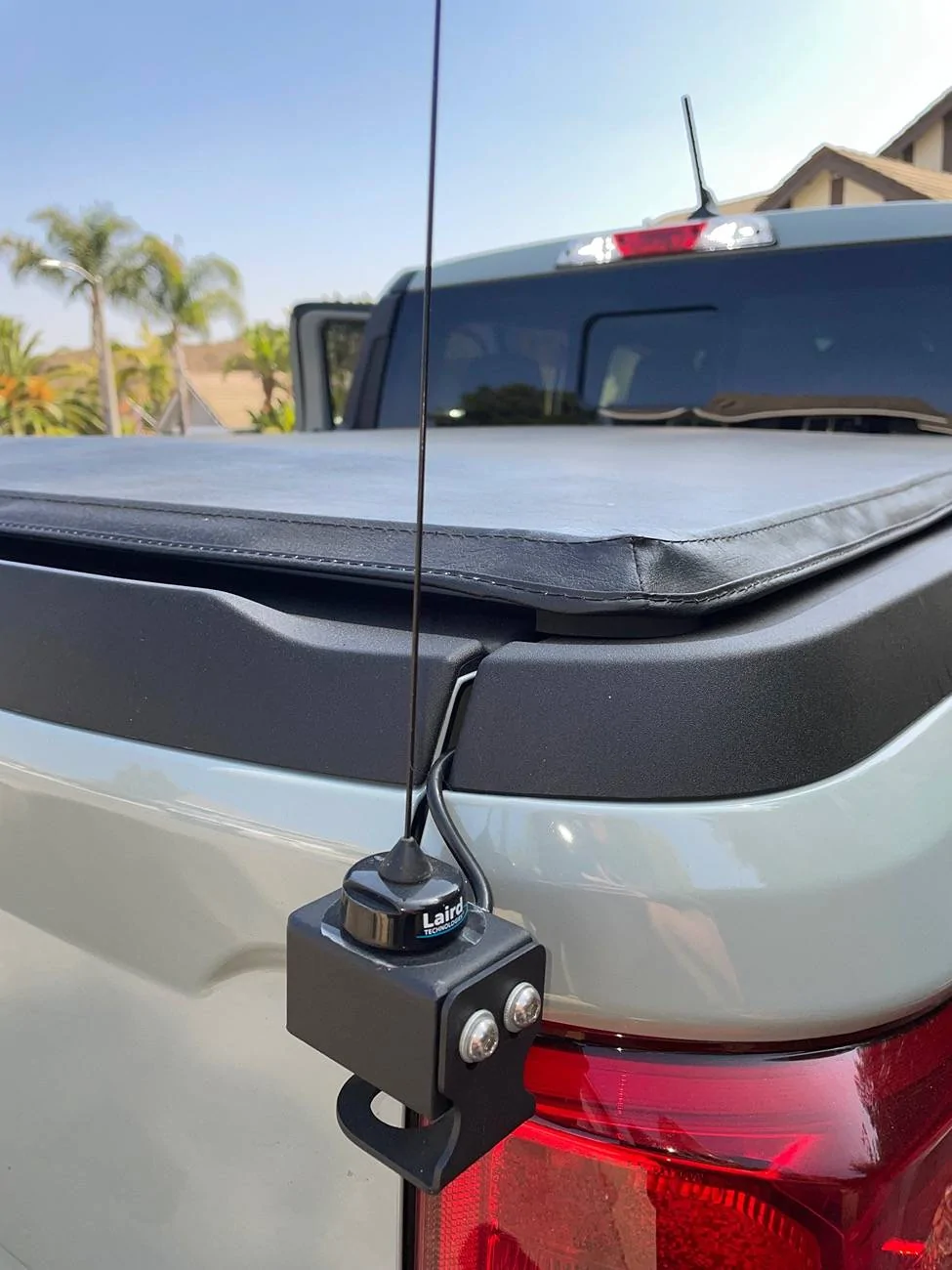 Ford Maverick Covert GMRS / Ham Radio Install 2024 Lariat AWD IMG_3946