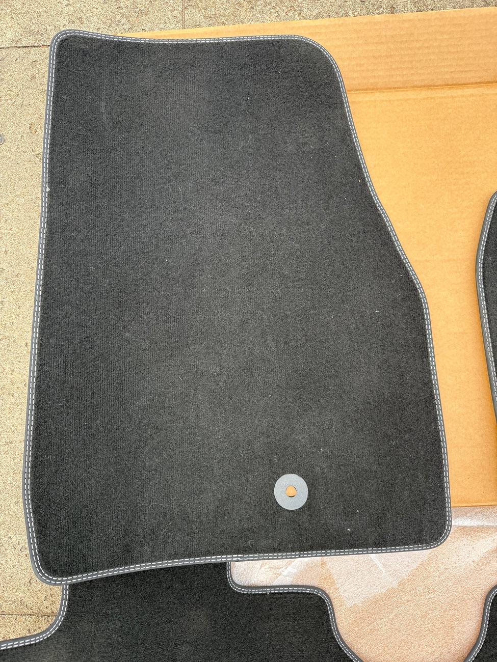 Ford Maverick OEM Hybrid Floormats ($39) IMG_4481