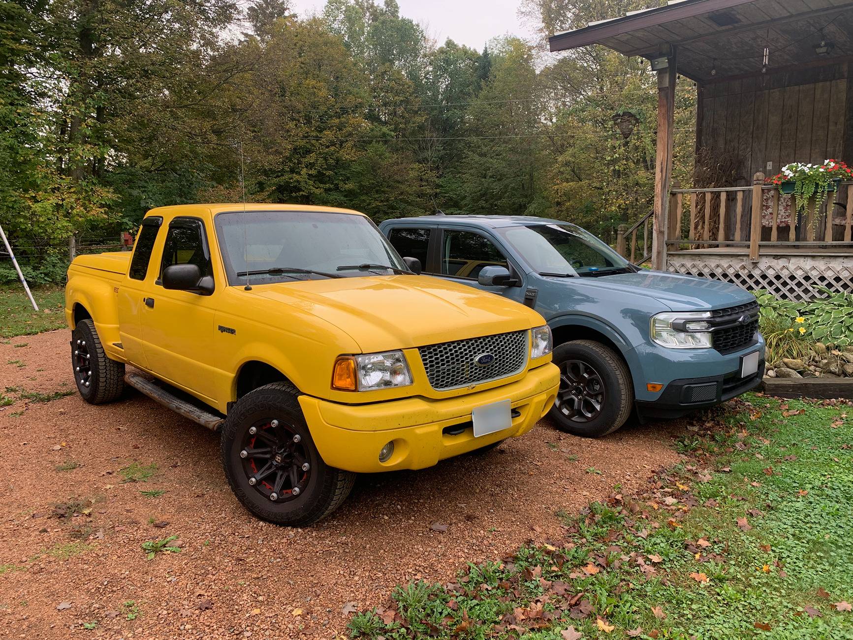 Ford Maverick Yet Another Photo of a Maverick Next to an Old Ranger 😆 4