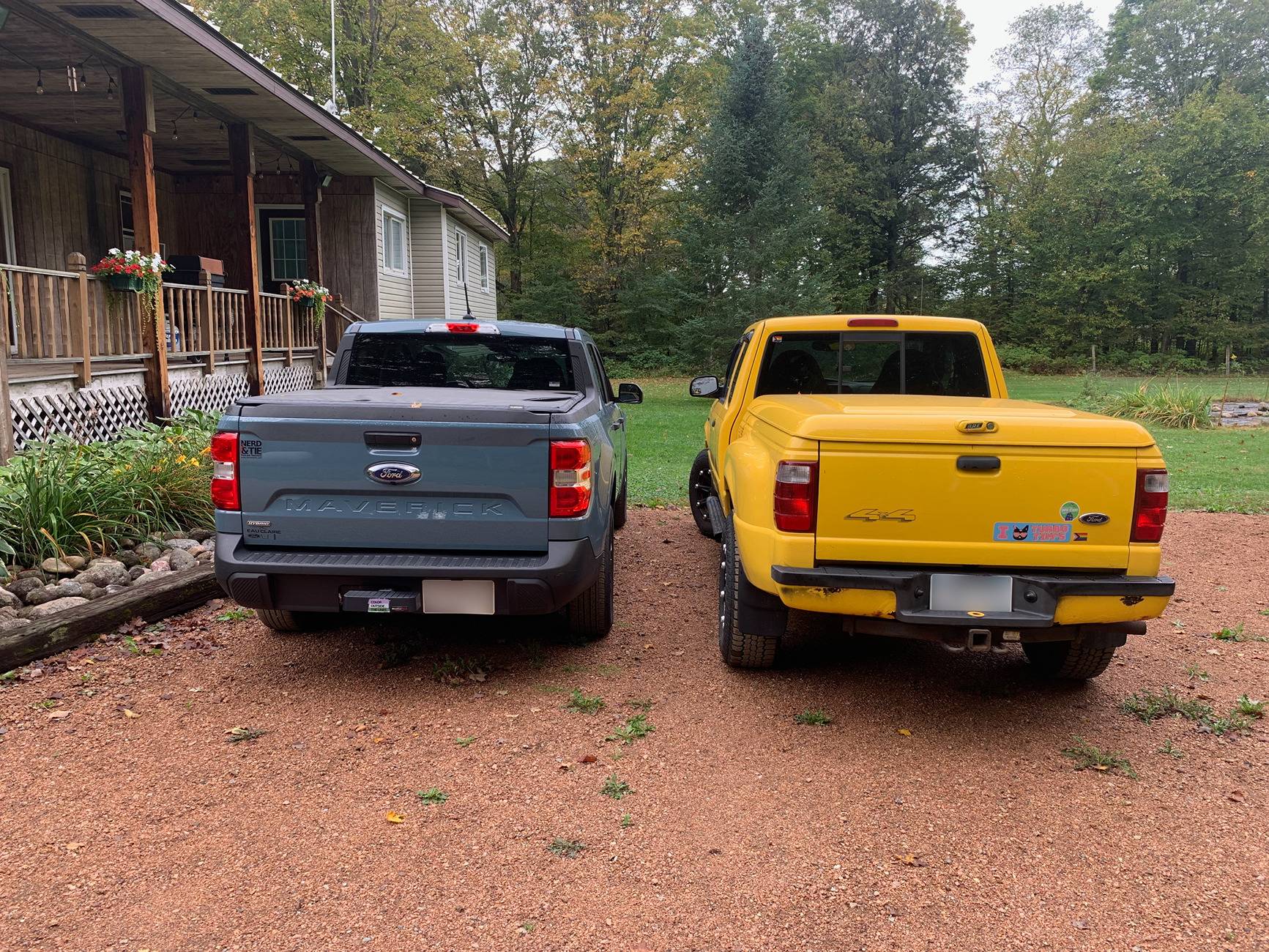 Ford Maverick Yet Another Photo of a Maverick Next to an Old Ranger 😆 5