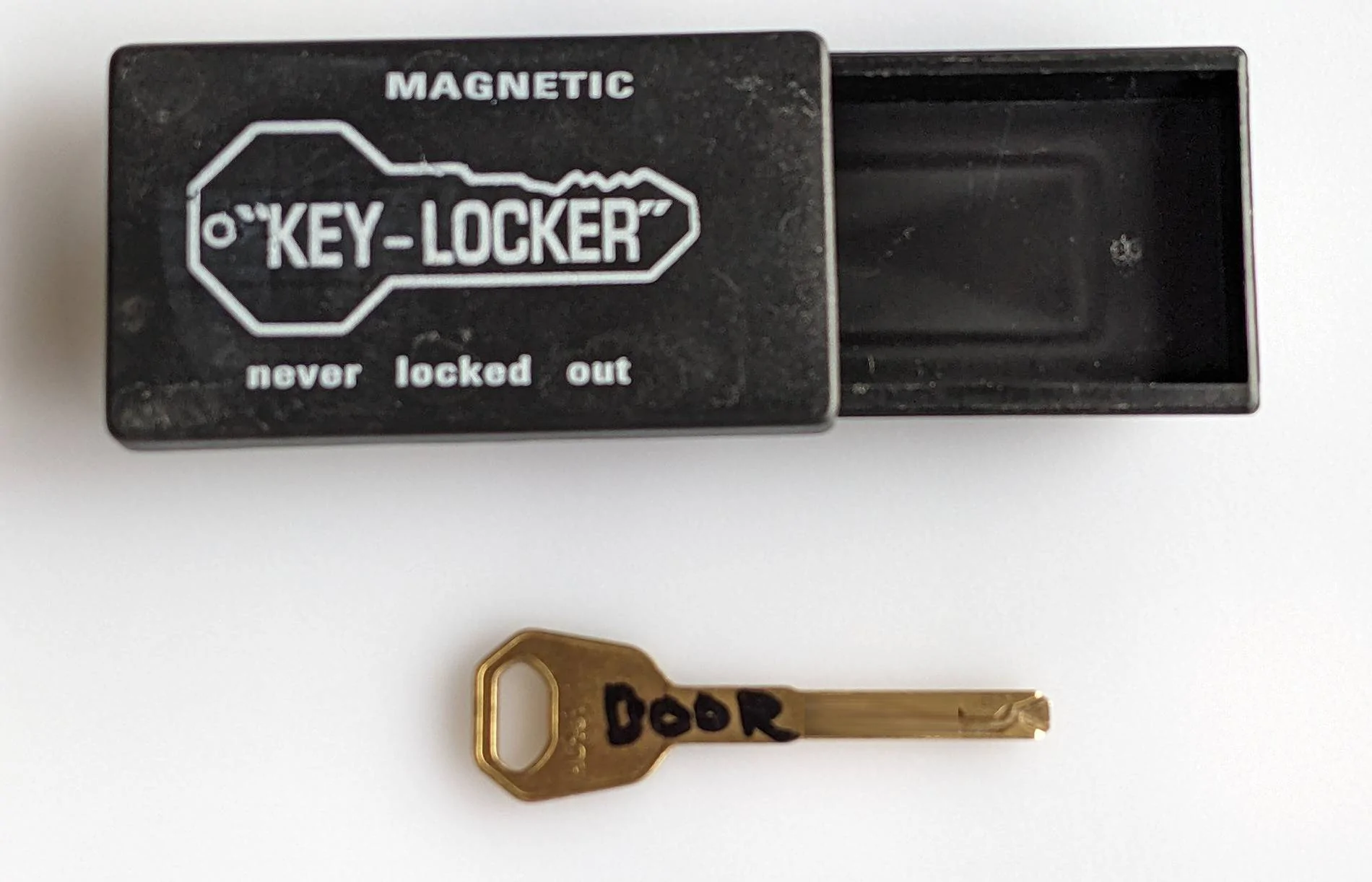 Ford Maverick Got stranded by the auto lock feature? Metal-Key