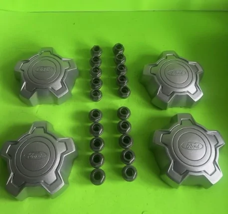 Ford Maverick WTB - Steelie Center Caps (4) & Lugs FSL