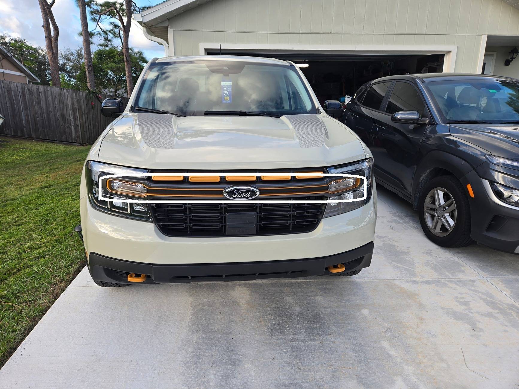 Ford Maverick Grill inserts painted to match 1000001616