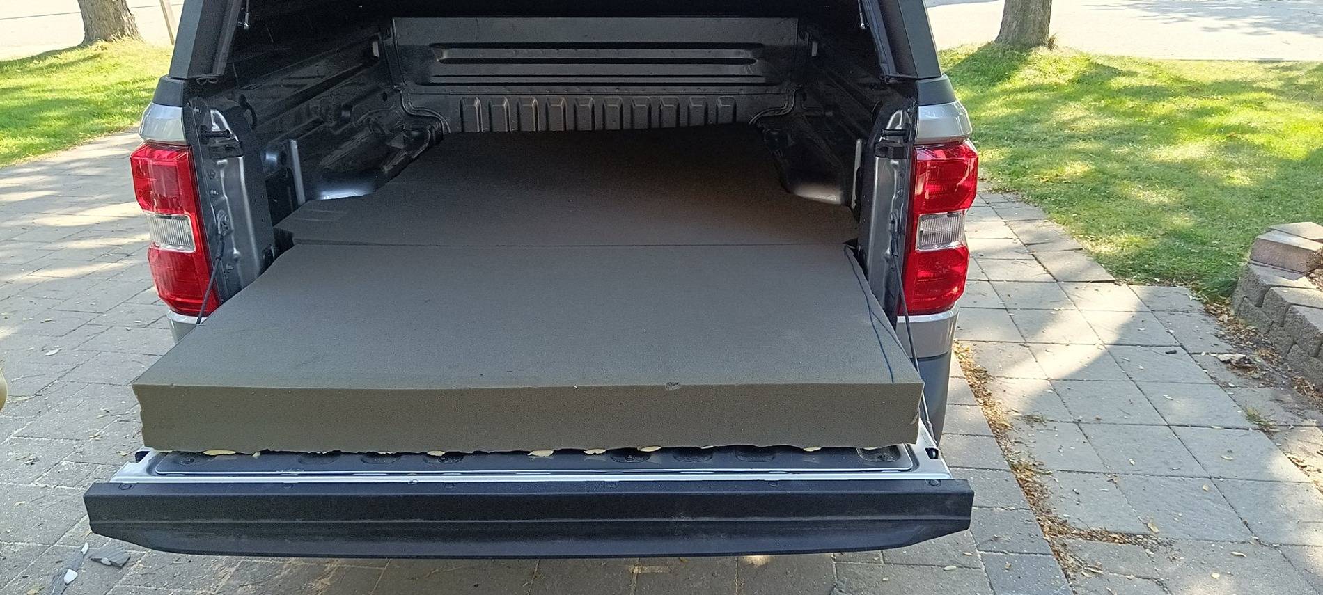 Ford Maverick DIY Maverick bed extender with bed cap for winter ski camping & sleeping.  I use it with a diesel heater in the  -25 celsius  winter. bedbox (11)