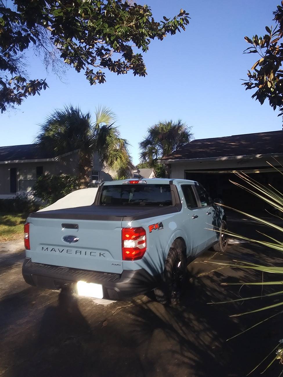 Ford Maverick Which Flip Up Tonneau Cover? 20221016_085706