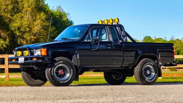 Ford Maverick Quick video of my modded Maverick. Volume up! 1985-Toyota-Pickup-Back-To-The-Future-6-768x432~2