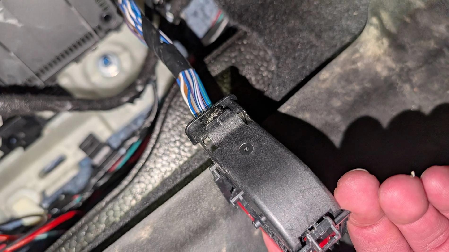 Ford Maverick F-150 Fog Lamp Switch and Wire Harness Installed in Maverick - DIY PXL_20241024_034317890