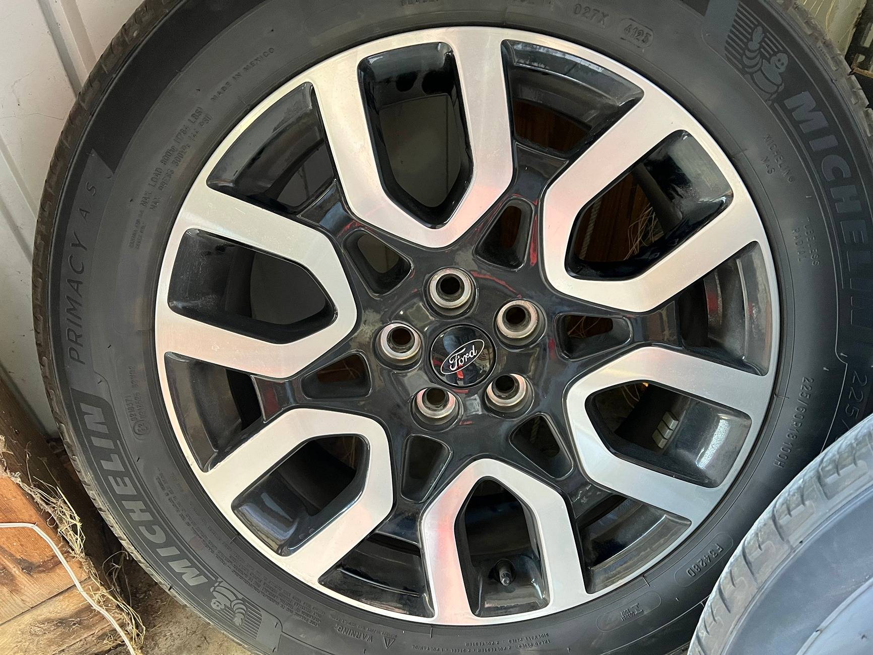 Ford Maverick OEM Lariat Wheels, Tires, TPMS - $800 - St.Louis IMG_1896
