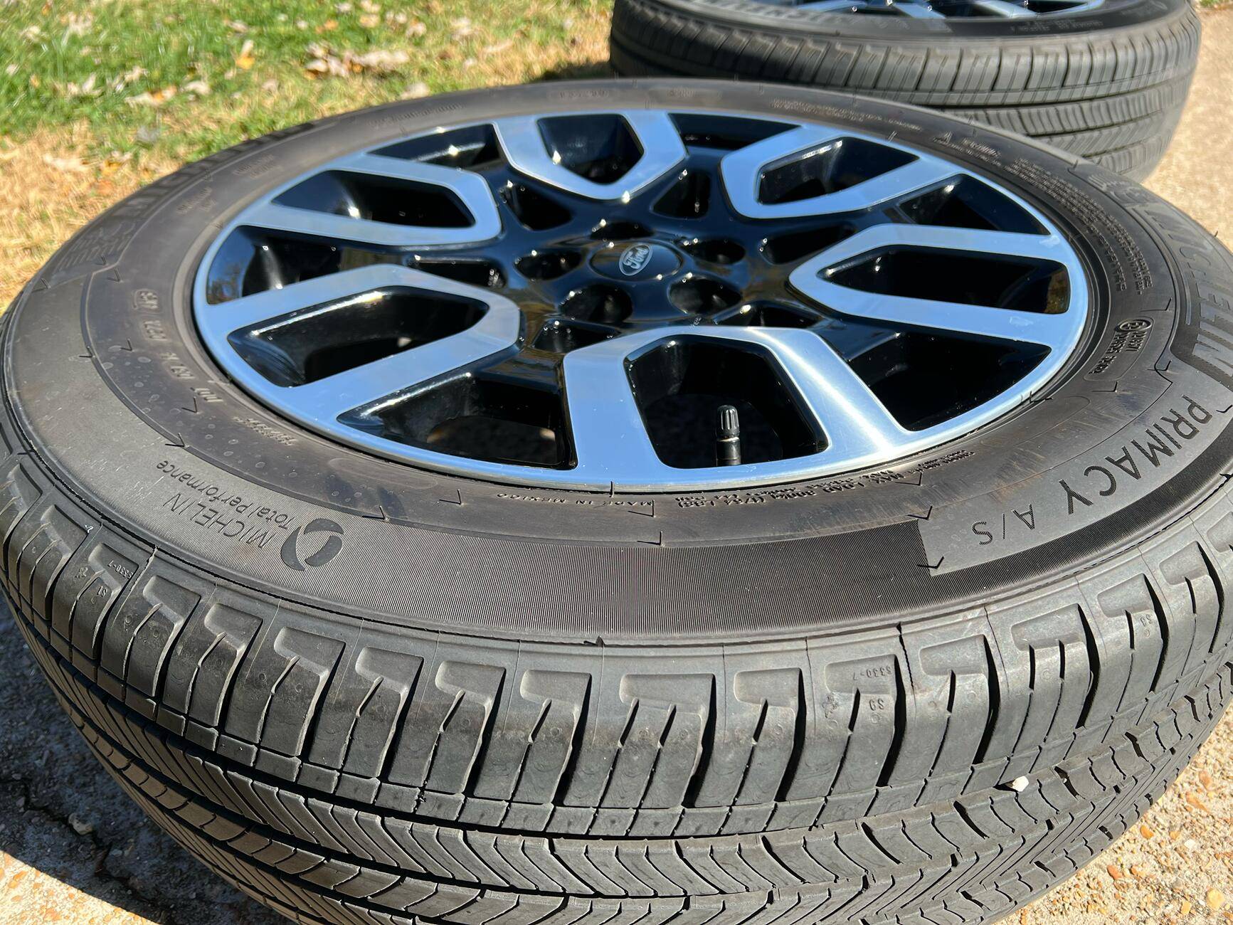 Ford Maverick OEM Lariat Wheels, Tires, TPMS - $800 - St.Louis tempImage8cMcPs