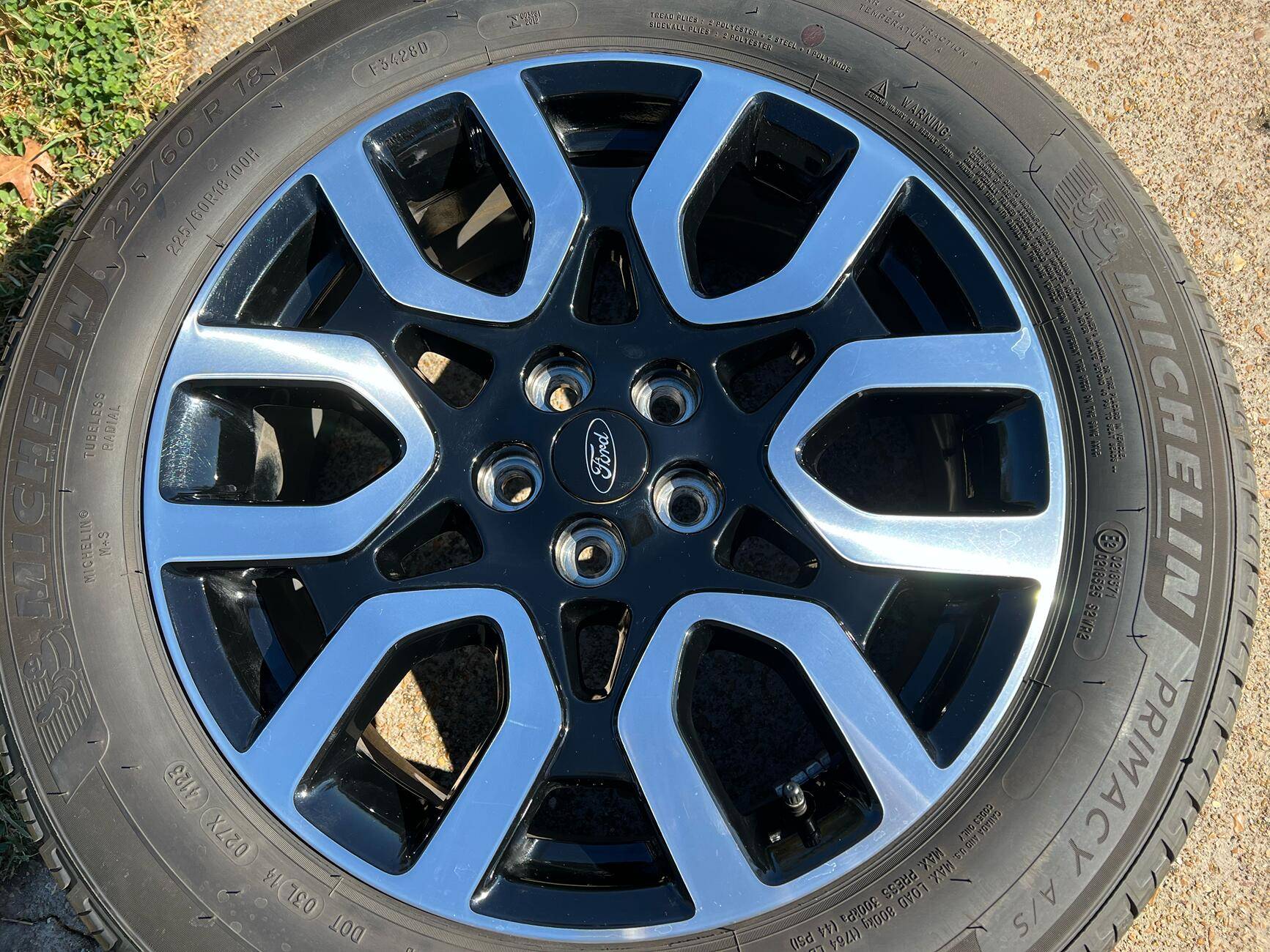 Ford Maverick OEM Lariat Wheels, Tires, TPMS - $800 - St.Louis tempImagen4Kgc9
