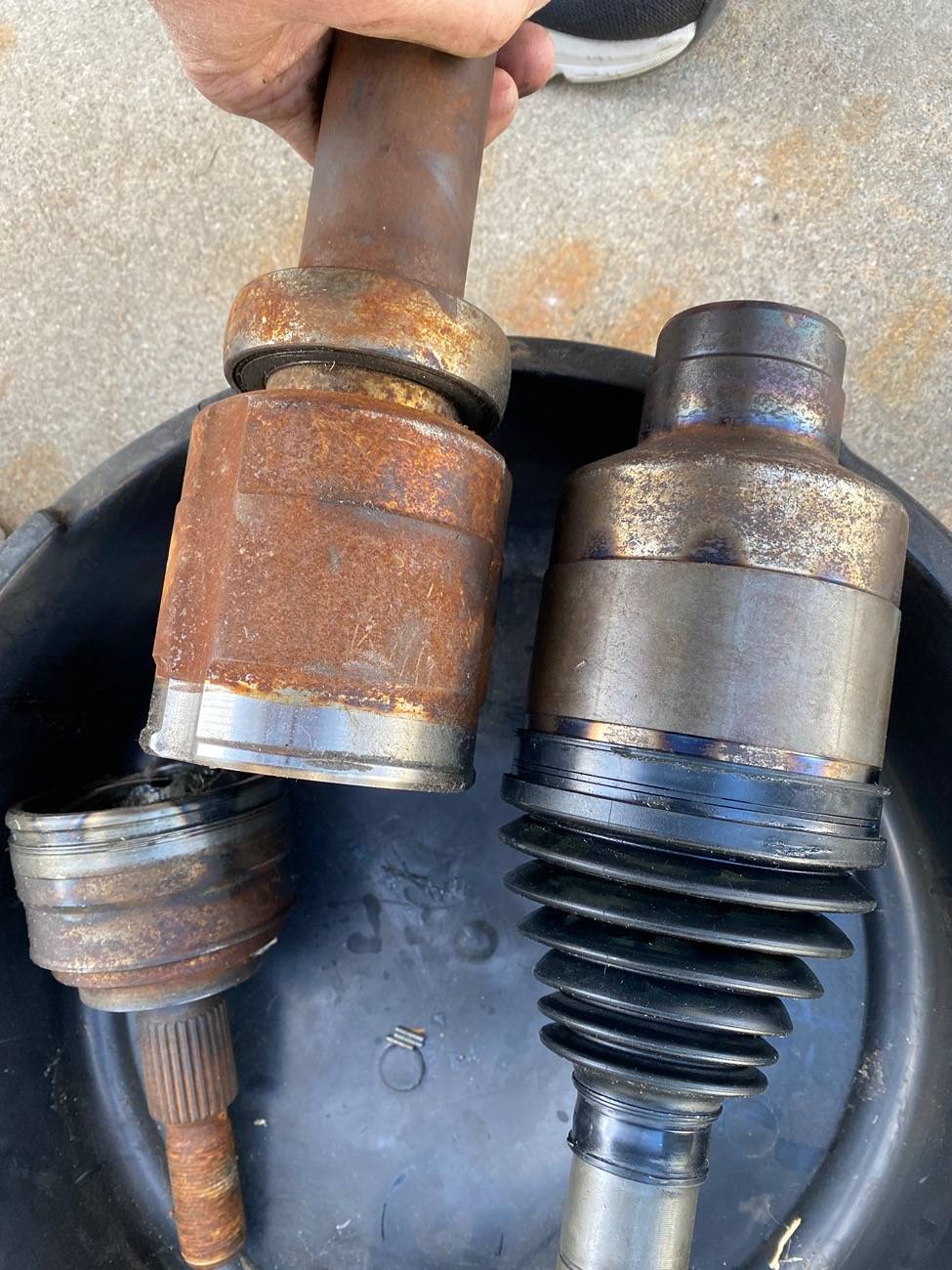 Ford Maverick Hybrid / standard CV vs. Tremor CV -- comparison photos IMG_4244