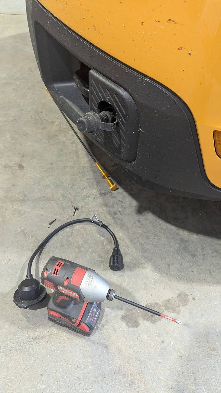 Ford Maverick Mounting a block heater plug PXL_20240706_155929963