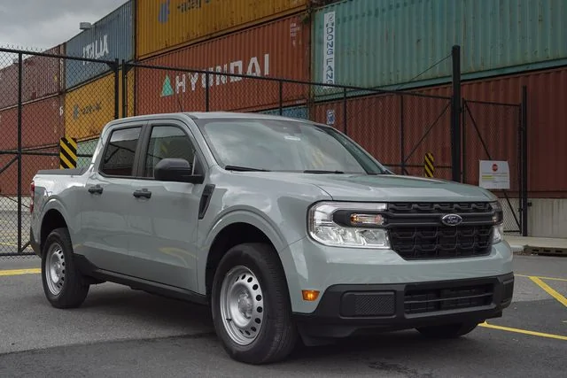 Ford Maverick Road & Track review of the Maverick: Perfect Size For City-Truck Duty mav1-1637257294